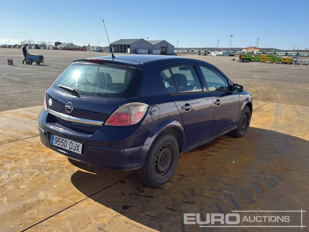 2005 Opel Astra - SUVSUV: slika 5 2005 Opel Astra - SUVSUV: slika 5
