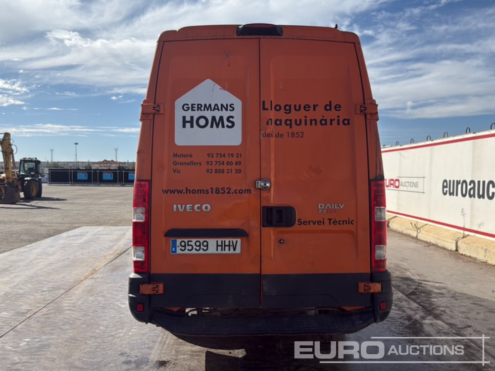 2012 Iveco Daily 35 S14 - Furgon: slika 4 2012 Iveco Daily 35 S14 - Furgon: slika 4