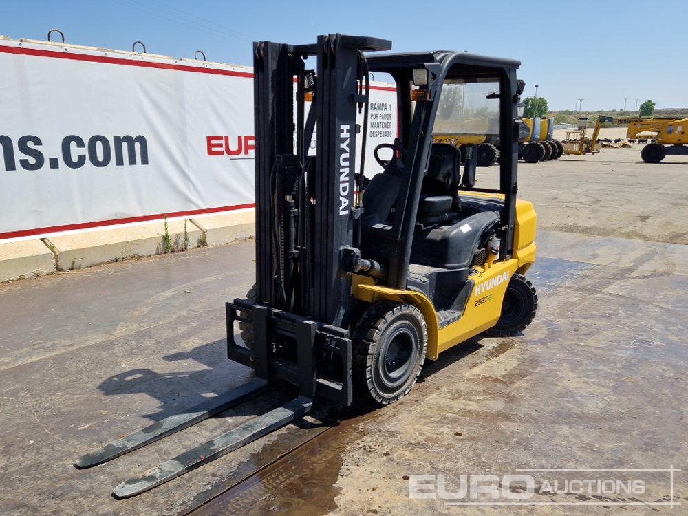 2018 Hyundai 25D-9 - Viljuškar: slika 1 2018 Hyundai 25D-9 - Viljuškar: slika 1