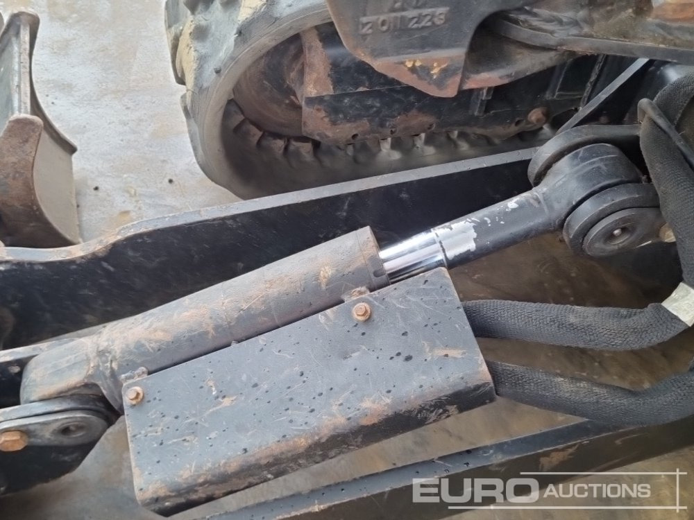 Mini bager 2021 JCB 16C-1 T3: slika 25 Mini bager 2021 JCB 16C-1 T3: slika 25