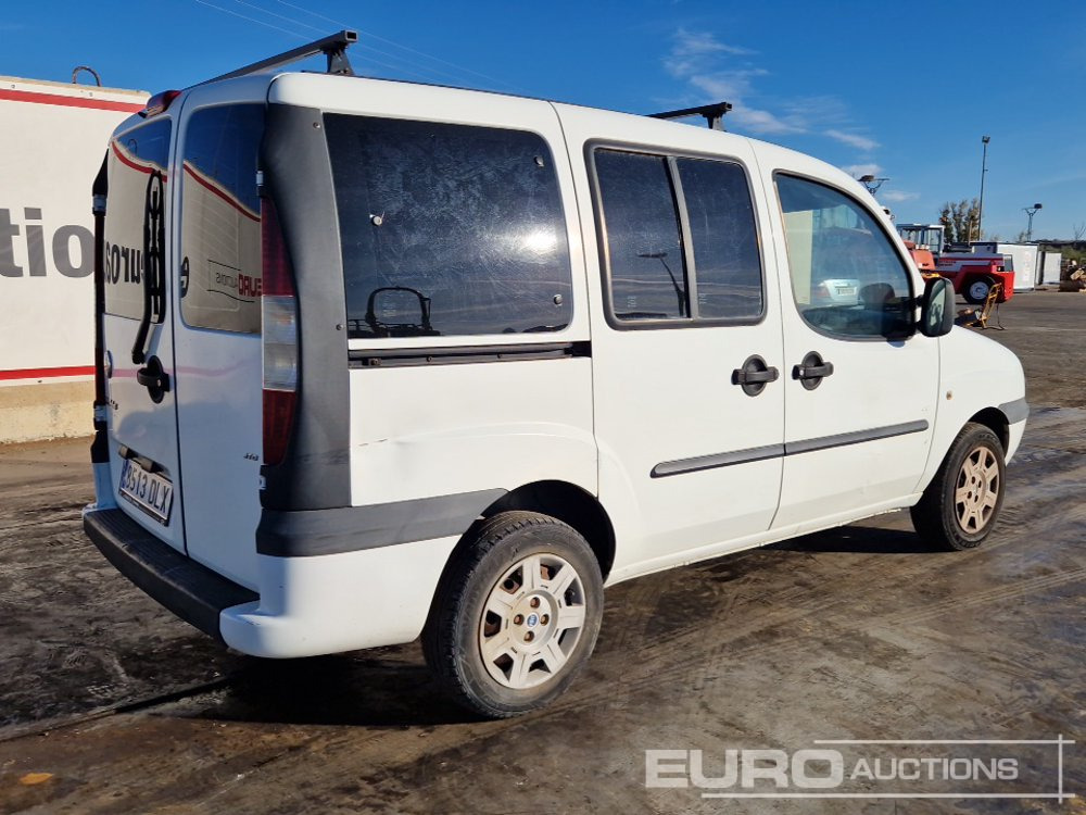 2005 Fiat Doblo 1.9 JTD - Dostavno vozilo: slika 4 2005 Fiat Doblo 1.9 JTD - Dostavno vozilo: slika 4