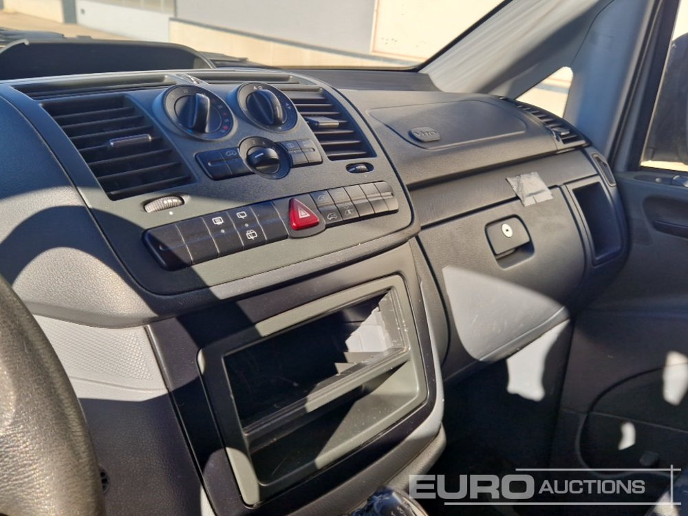 Dostavno vozilo 2006 Mercedes Benz VITO 109 CDI: slika 18 Dostavno vozilo 2006 Mercedes Benz VITO 109 CDI: slika 18