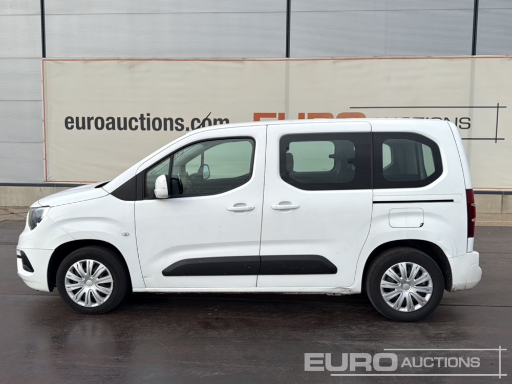 2020 Opel COMBO LIFE - Dostavno vozilo: slika 2 2020 Opel COMBO LIFE - Dostavno vozilo: slika 2