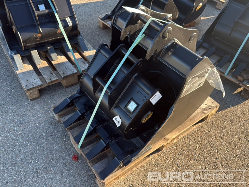 Geith Digging Bucket H04-0600 to suit QR40 (S/N 1091322), Bucket LGT000BA40750SV to suit 6-10 Ton Excavator (S/N 1163396) - Kašika: slika 2 Geith Digging Bucket H04-0600 to suit QR40 (S/N 1091322), Bucket LGT000BA40750SV to suit 6-10 Ton Excavator (S/N 1163396) - Kašika: slika 2