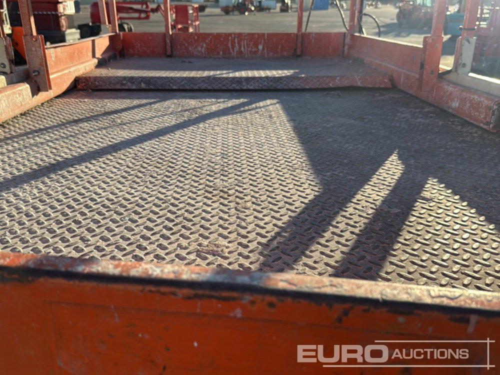 Lift u obliku makaza JLG 3369LE: slika 15