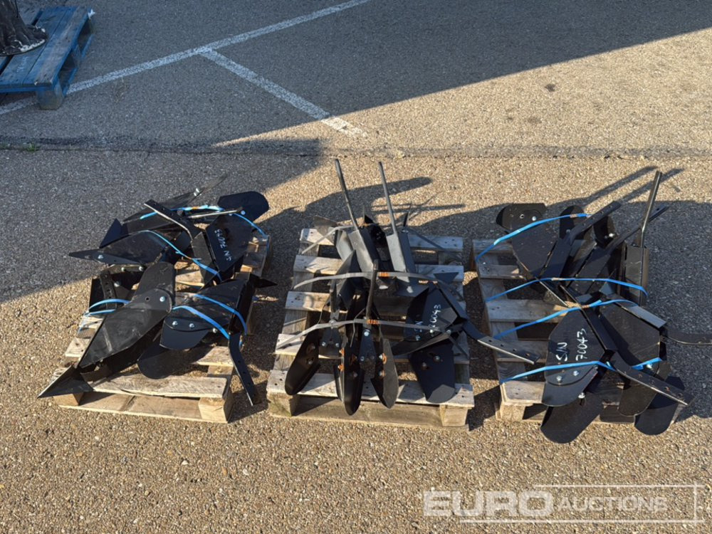 Unused Pallet of Furrowers to suit Garden Tiller (3 of) / Apocador para Cultivador - Poljoprivredna mašina: slika 5 Unused Pallet of Furrowers to suit Garden Tiller (3 of) / Apocador para Cultivador - Poljoprivredna mašina: slika 5