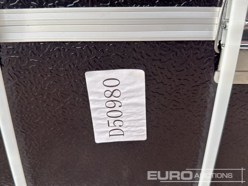 Unused 2025 SKLP Self-Leveling Rotary Laser Level With Batteries, Reciever, Tripod, Grade Rod - Гаражна опрема: slika 5 Unused 2025 SKLP Self-Leveling Rotary Laser Level With Batteries, Reciever, Tripod, Grade Rod - Гаражна опрема: slika 5