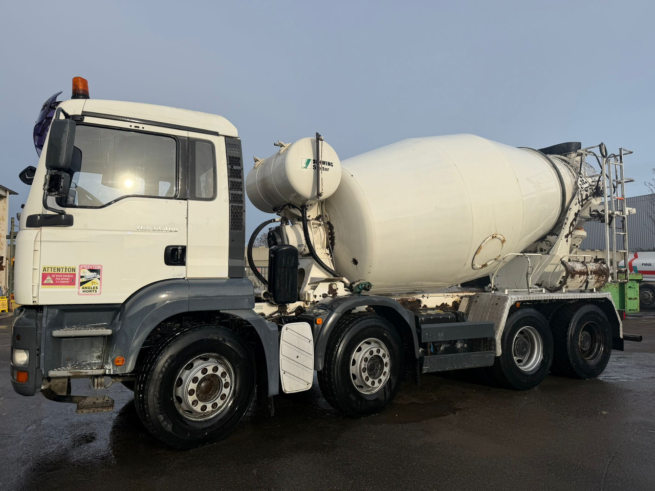 Camion béton MAN TGA 32.400 EJ-300-ZL - Mikser za beton: slika 2 Camion béton MAN TGA 32.400 EJ-300-ZL - Mikser za beton: slika 2