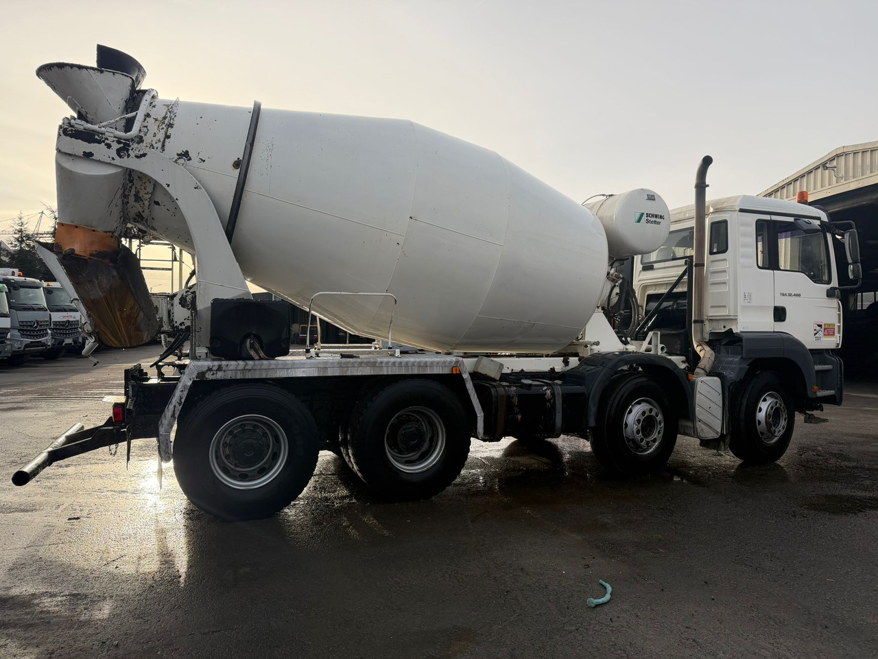 Camion béton MAN TGA 32.400 EJ-300-ZL - Mikser za beton: slika 5 Camion béton MAN TGA 32.400 EJ-300-ZL - Mikser za beton: slika 5