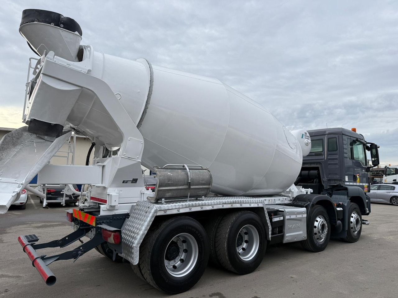 Camion béton MAN TGS 32.420 FF-957-DW - Mikser za beton: slika 5 Camion béton MAN TGS 32.420 FF-957-DW - Mikser za beton: slika 5