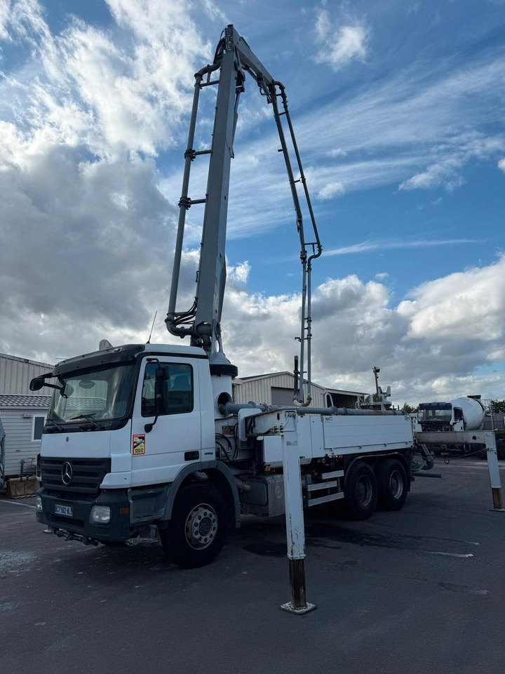 Mercedes-Benz Actros - Auto pumpa za beton: slika 4 Mercedes-Benz Actros - Auto pumpa za beton: slika 4