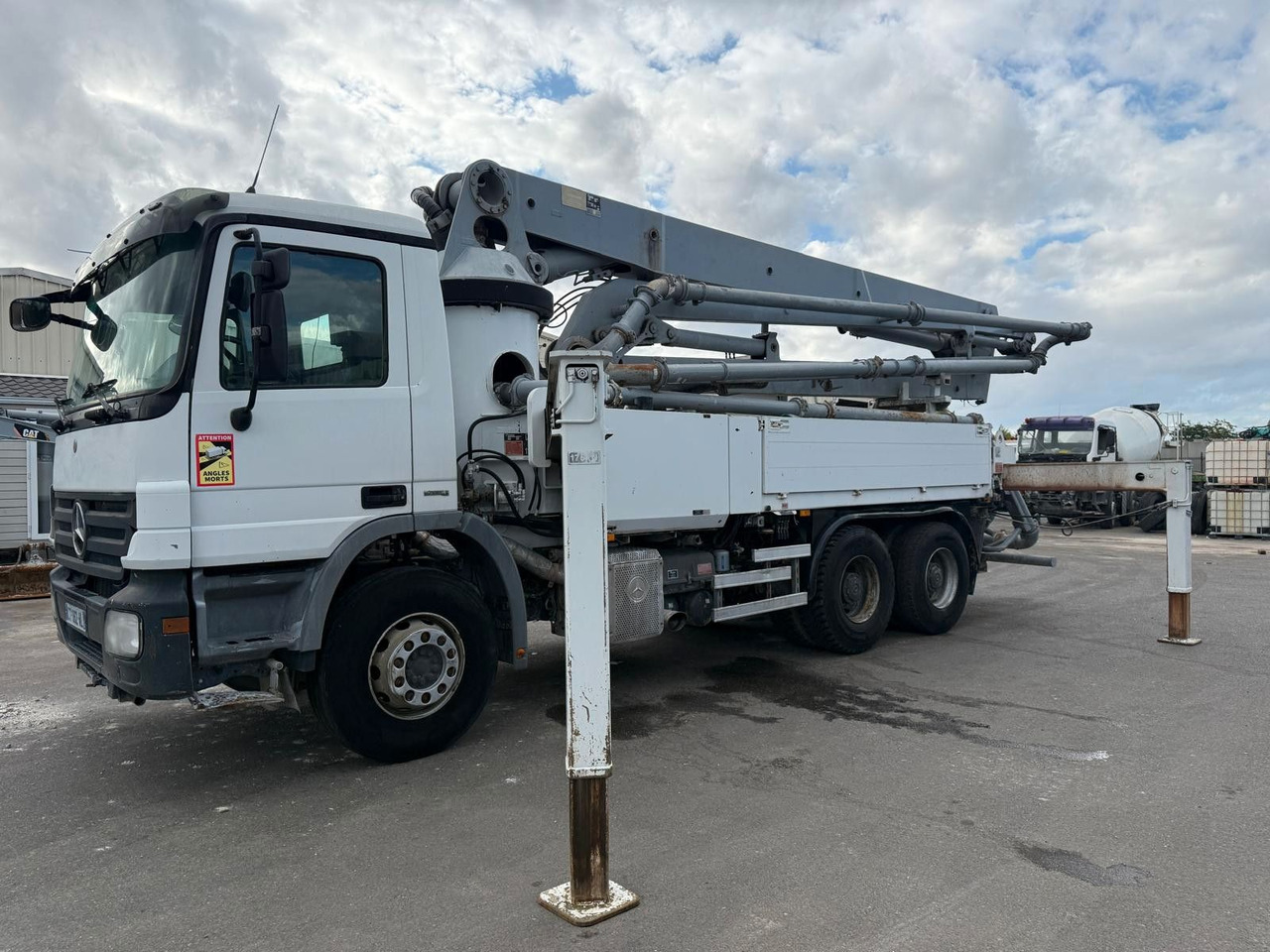 Mercedes-Benz Actros - Auto pumpa za beton: slika 1 Mercedes-Benz Actros - Auto pumpa za beton: slika 1
