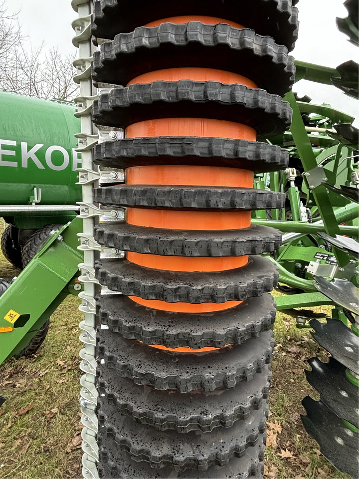Amazone Kurzscheibenegge Catros XL6003 - Tanjirača: slika 4 Amazone Kurzscheibenegge Catros XL6003 - Tanjirača: slika 4