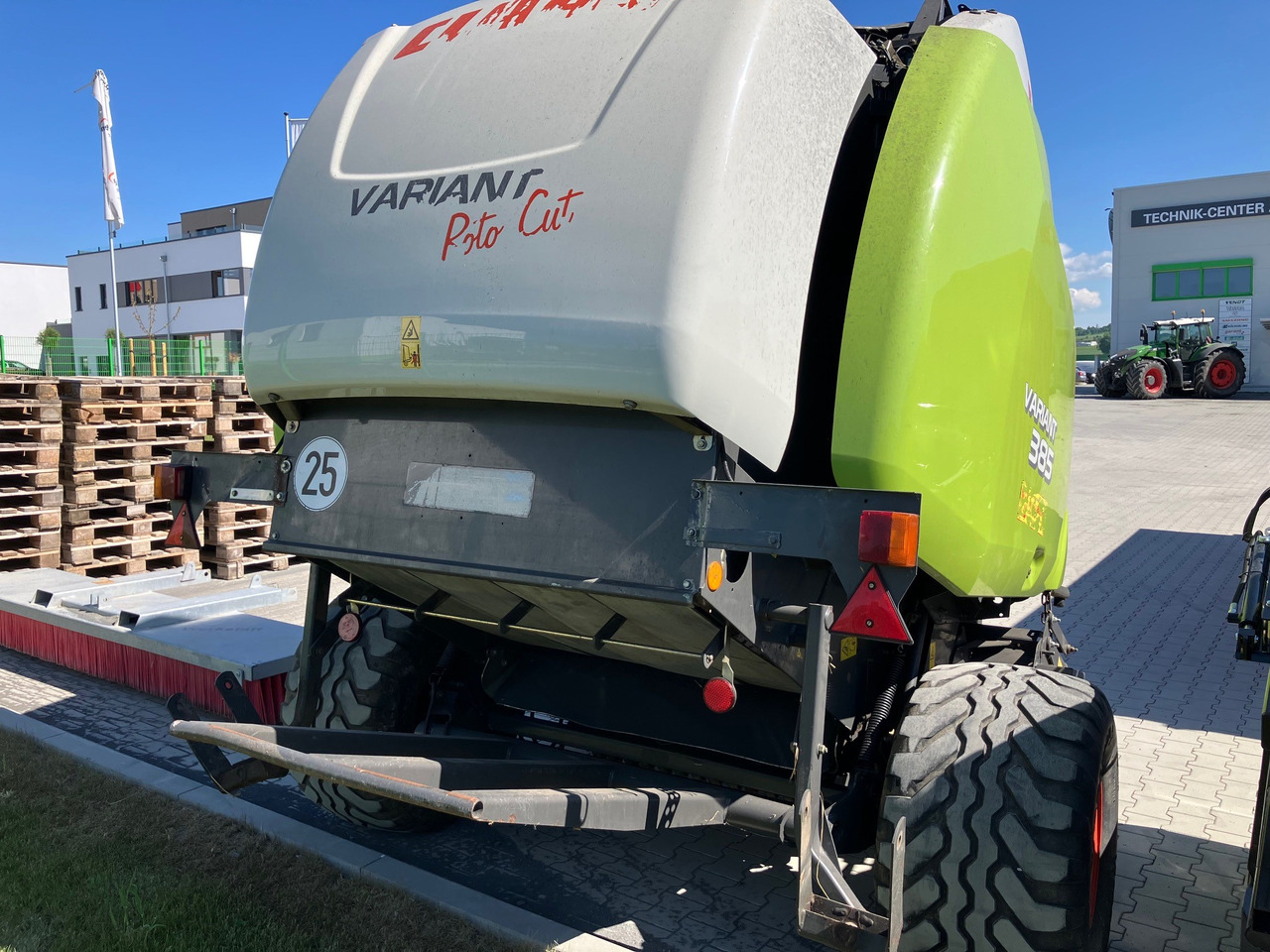 Claas 385 RC - Oprema za prevrtanje i razlaganje: slika 2 Claas 385 RC - Oprema za prevrtanje i razlaganje: slika 2