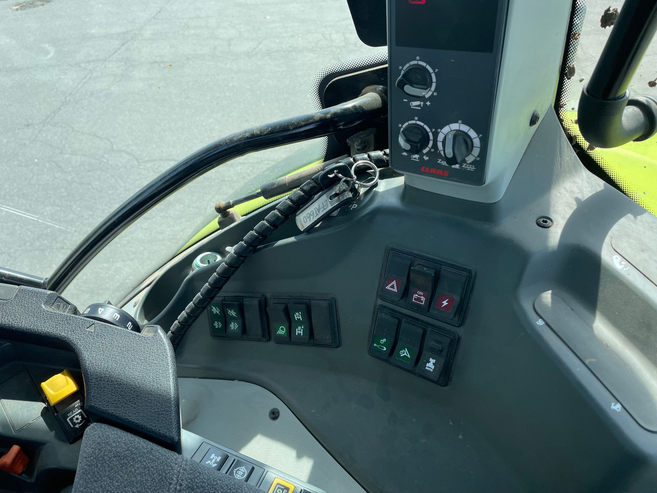 Claas Arion 660 C-matic - Traktor: slika 5 Claas Arion 660 C-matic - Traktor: slika 5