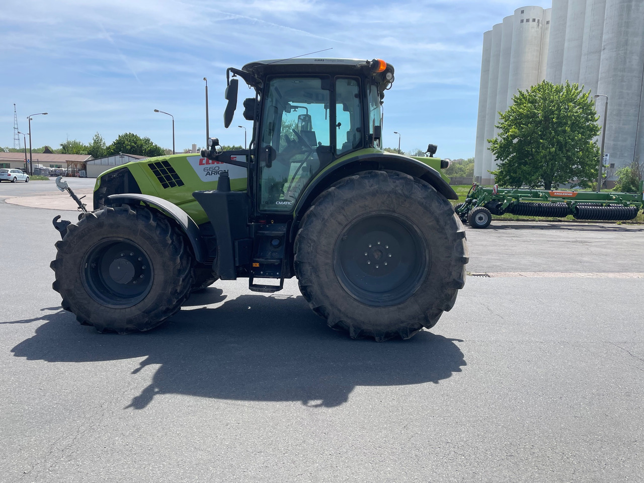Claas Arion 660 C-matic - Traktor: slika 1 Claas Arion 660 C-matic - Traktor: slika 1