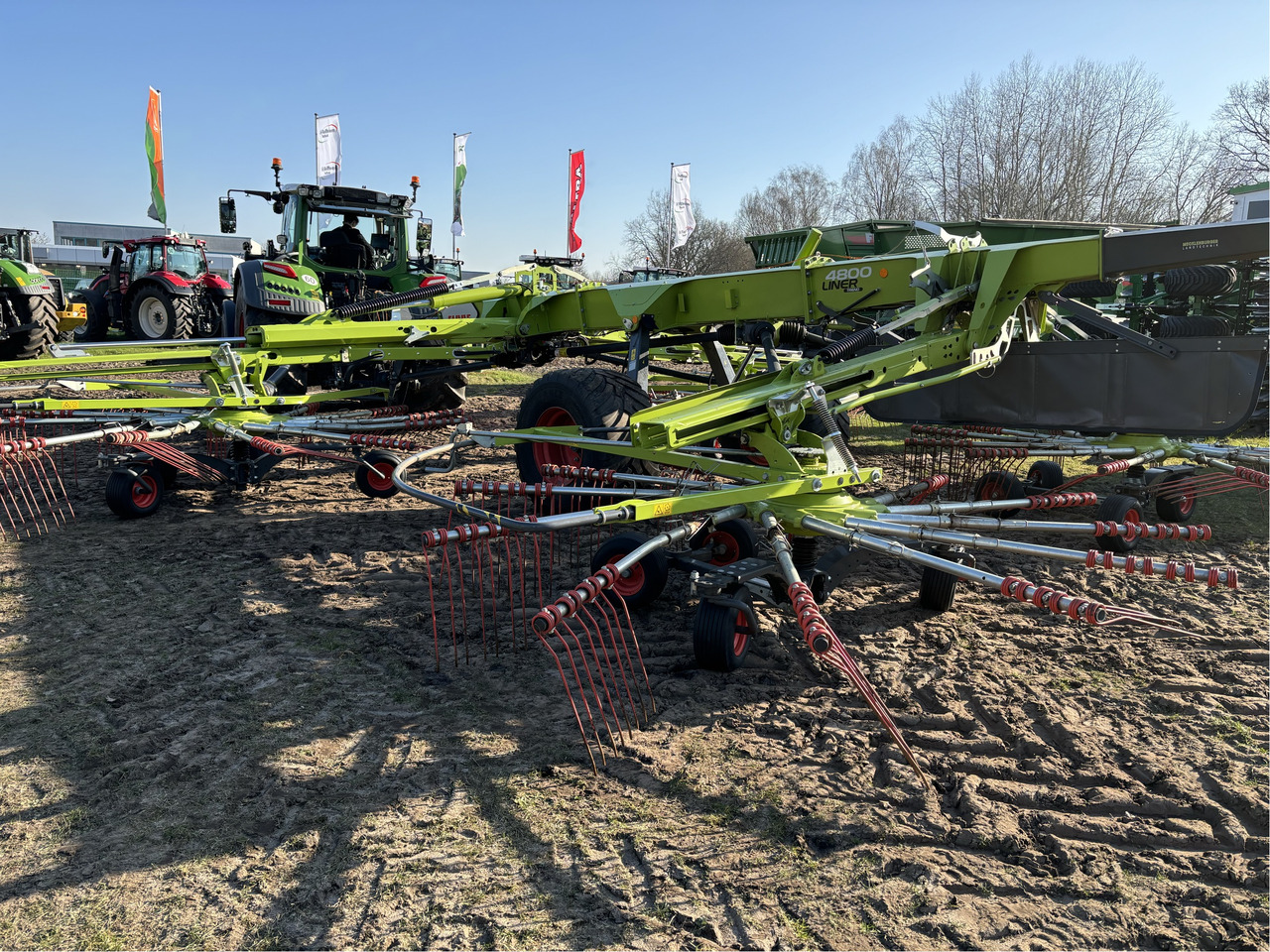 Claas Liner 4800 Trend - Prevrtač/ Grabuljač: slika 3 Claas Liner 4800 Trend - Prevrtač/ Grabuljač: slika 3