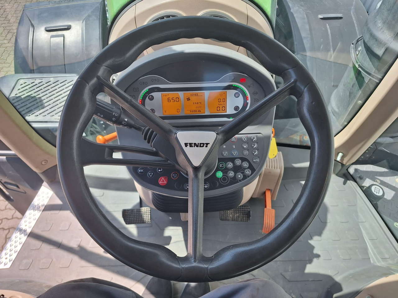 Fendt 1042 Vario S4 ProfiPlus - Traktor: slika 3 Fendt 1042 Vario S4 ProfiPlus - Traktor: slika 3