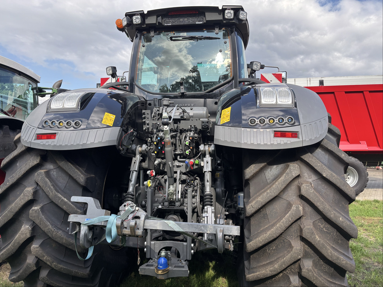 Fendt 1050 Vario Gen3 Profi Sett1 - Traktor: slika 2 Fendt 1050 Vario Gen3 Profi Sett1 - Traktor: slika 2