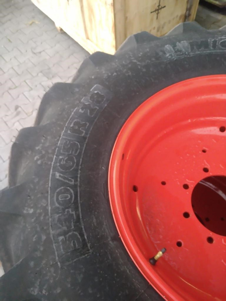 Fendt 540/65R28 142D Michelin - Шины и диски: slika 1 Fendt 540/65R28 142D Michelin - Шины и диски: slika 1