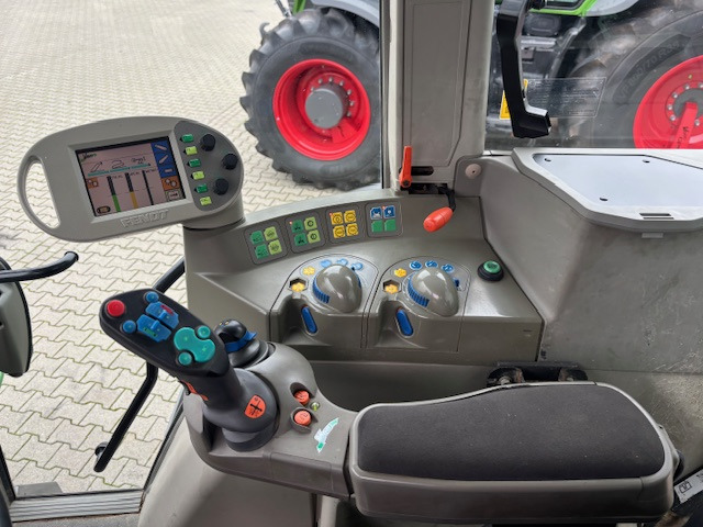 Fendt 714 Vario - Traktor: slika 3 Fendt 714 Vario - Traktor: slika 3
