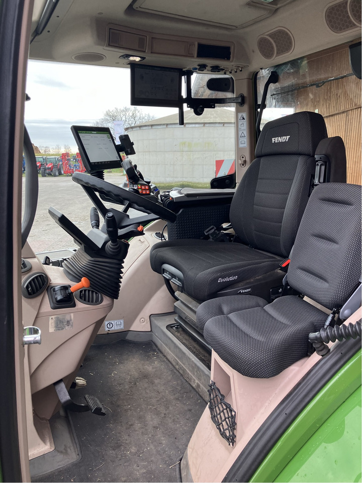 Fendt 728 Vario Gen7 - Traktor: slika 2 Fendt 728 Vario Gen7 - Traktor: slika 2