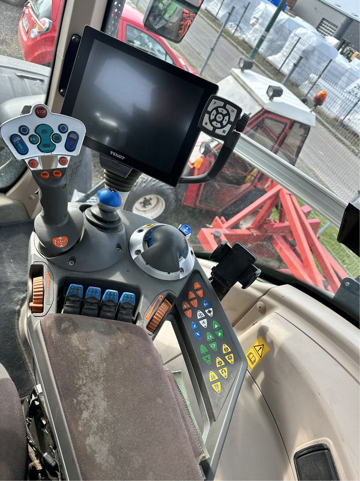 Fendt 828 S4 Profi Plus - Traktor: slika 2 Fendt 828 S4 Profi Plus - Traktor: slika 2