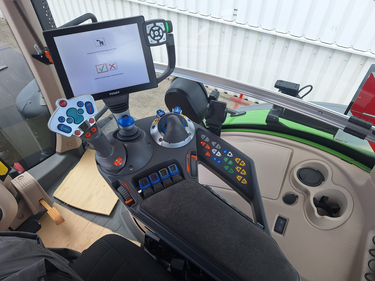 Fendt 942 Vario Gen6 ProfiPlus - Traktor: slika 4 Fendt 942 Vario Gen6 ProfiPlus - Traktor: slika 4