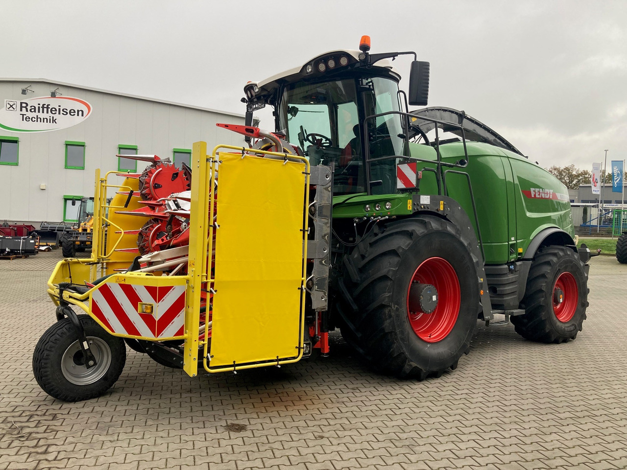 Fendt Katana 650 Gen3 - 28 Messer - Kombajn: slika 1 Fendt Katana 650 Gen3 - 28 Messer - Kombajn: slika 1