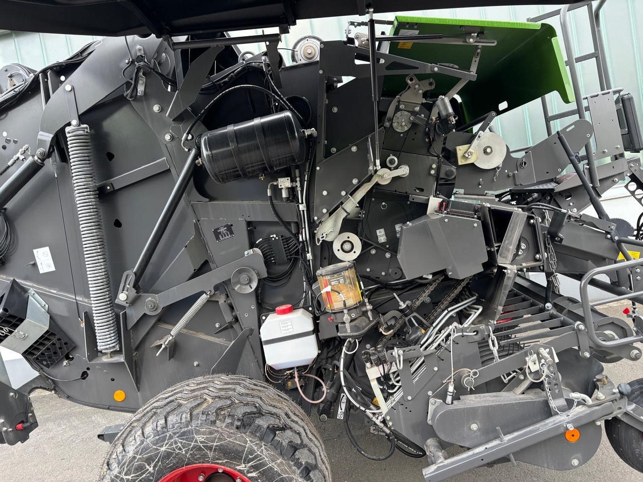 Fendt Rotana 160 V Xtra - 25 Messer - Oprema za prevrtanje i razlaganje: slika 2 Fendt Rotana 160 V Xtra - 25 Messer - Oprema za prevrtanje i razlaganje: slika 2