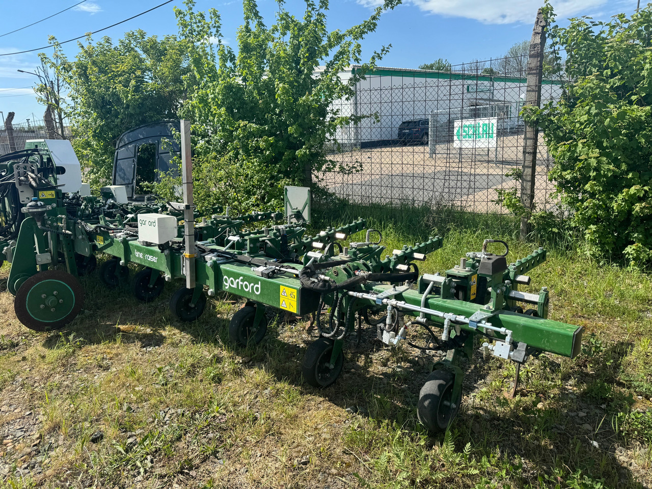 Garford Robocrop Guided Hoe - Kombajn za repu: slika 4 Garford Robocrop Guided Hoe - Kombajn za repu: slika 4