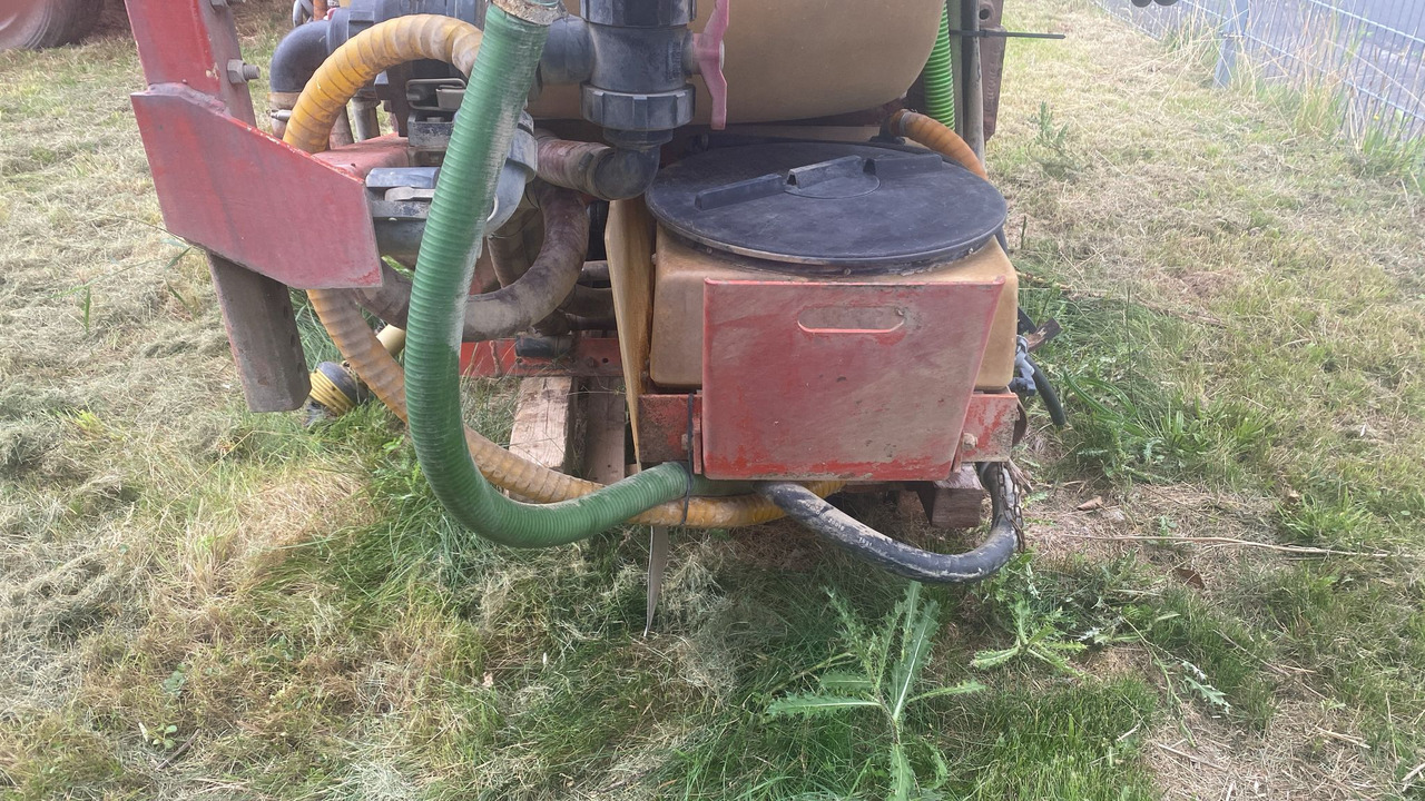 Jacoby Jacoby Eurosuper 1500l 20m - Prskalica montirana na traktor: slika 2 Jacoby Jacoby Eurosuper 1500l 20m - Prskalica montirana na traktor: slika 2