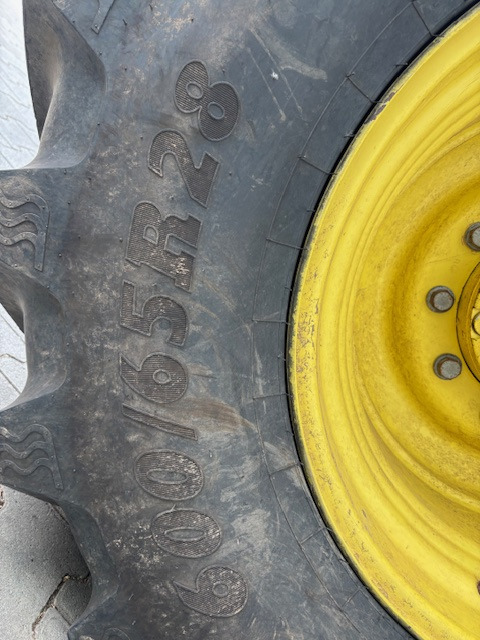 John Deere 6210 R - Traktor: slika 4 John Deere 6210 R - Traktor: slika 4