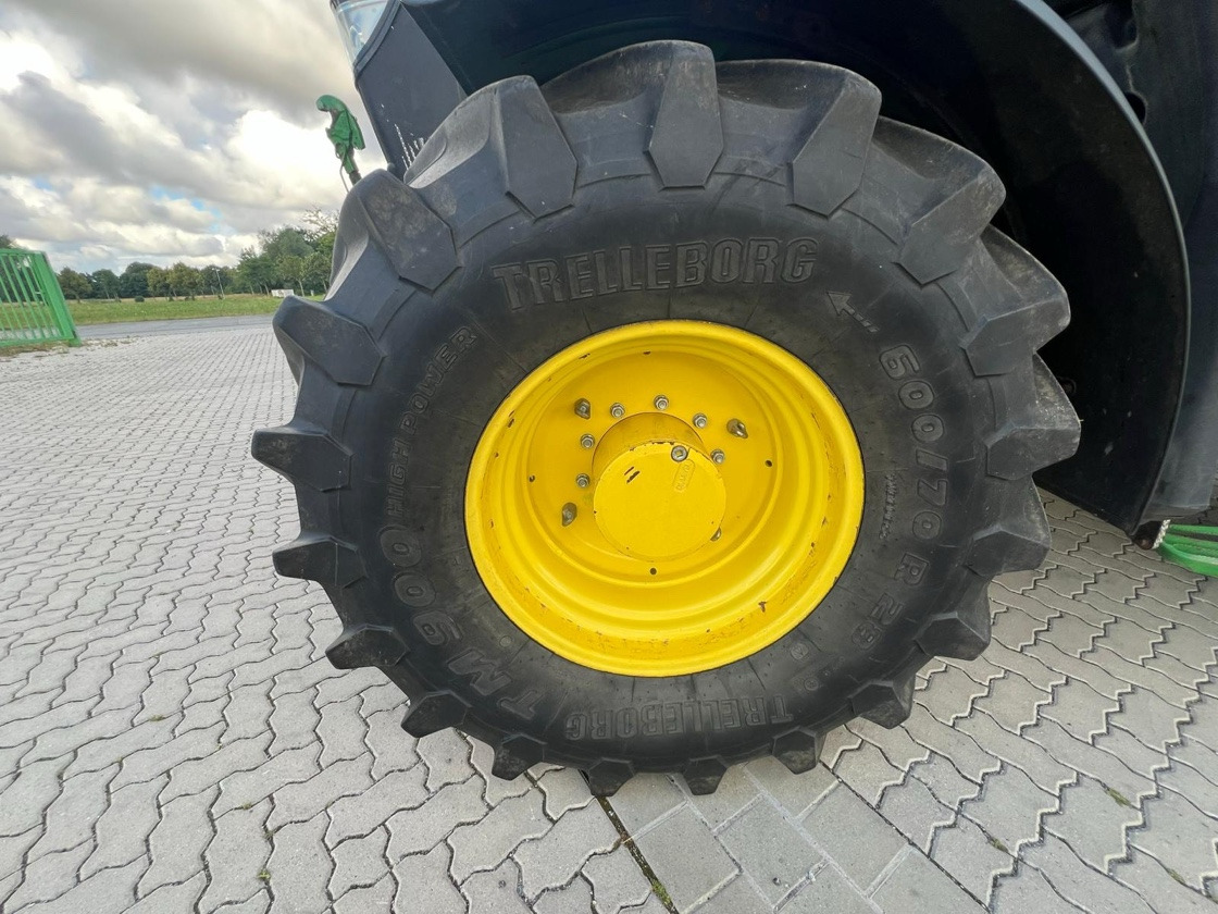 John Deere 6215 R - Traktor: slika 4 John Deere 6215 R - Traktor: slika 4