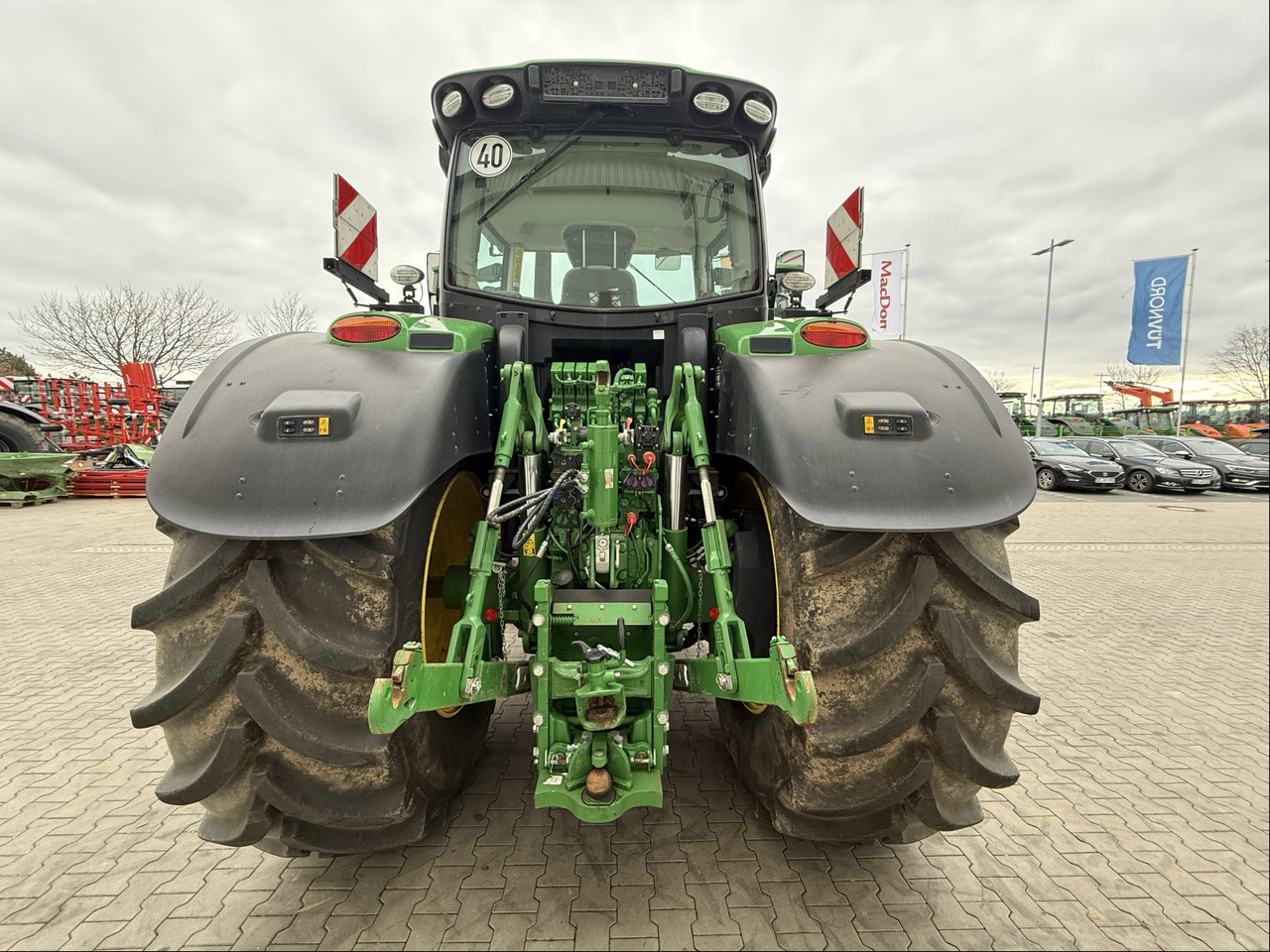 John Deere 6250 R - Traktor: slika 4 John Deere 6250 R - Traktor: slika 4