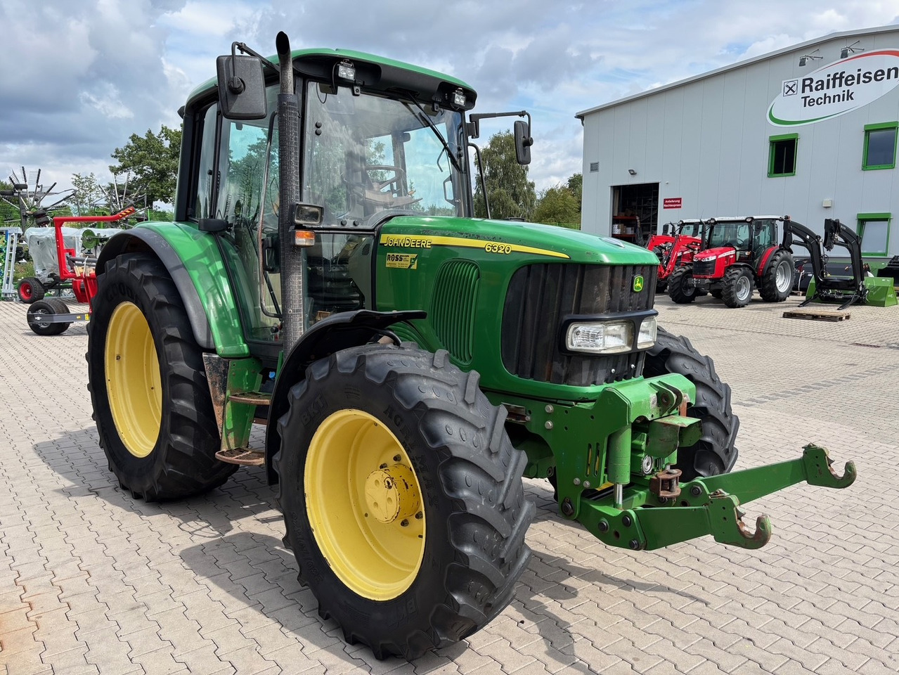 John Deere 6320 - Traktor: slika 1 John Deere 6320 - Traktor: slika 1