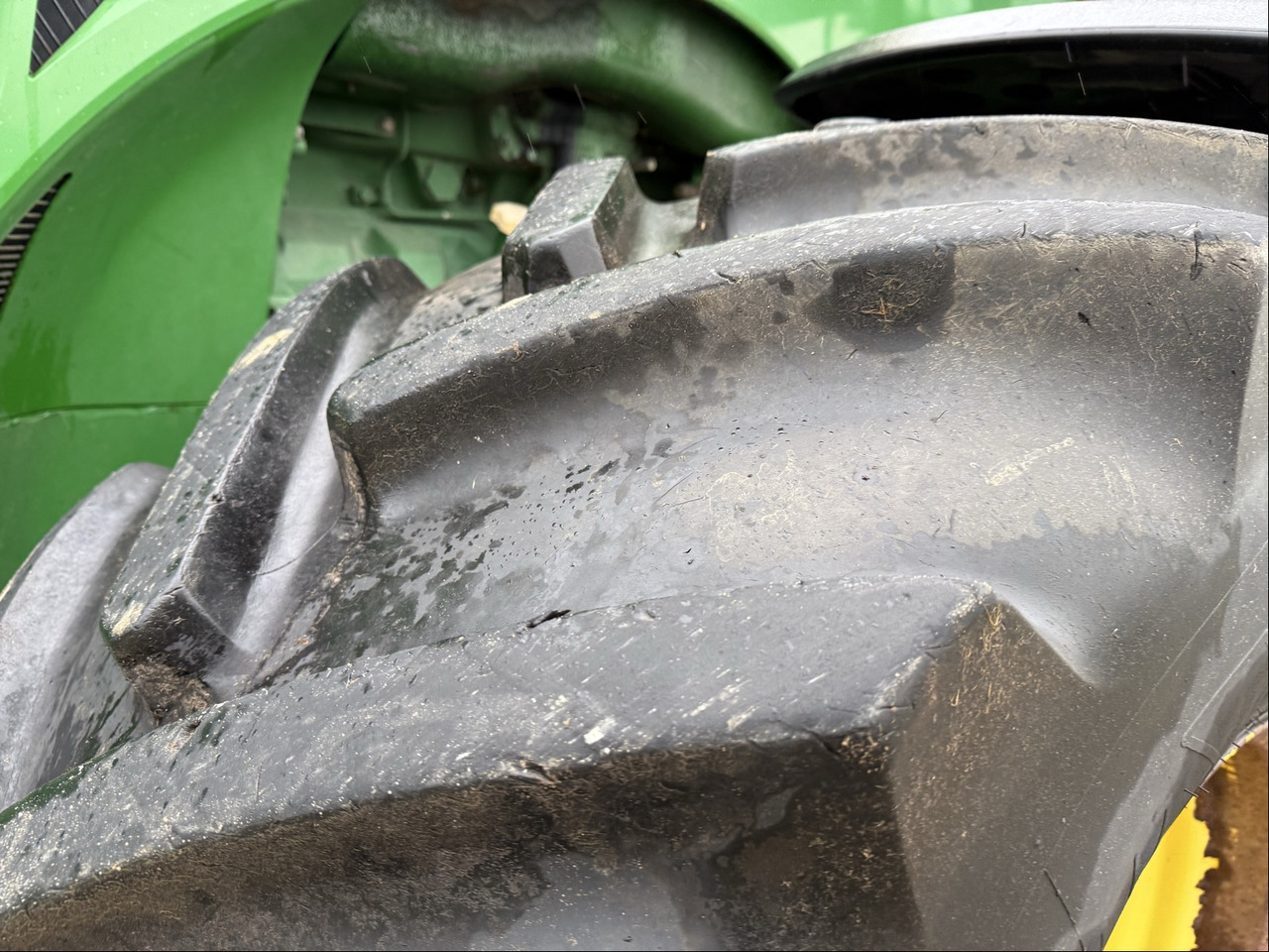 John Deere 8320 R - Traktor: slika 4 John Deere 8320 R - Traktor: slika 4