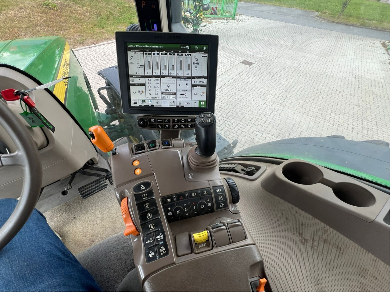 John Deere 8400 R - Traktor: slika 3 John Deere 8400 R - Traktor: slika 3