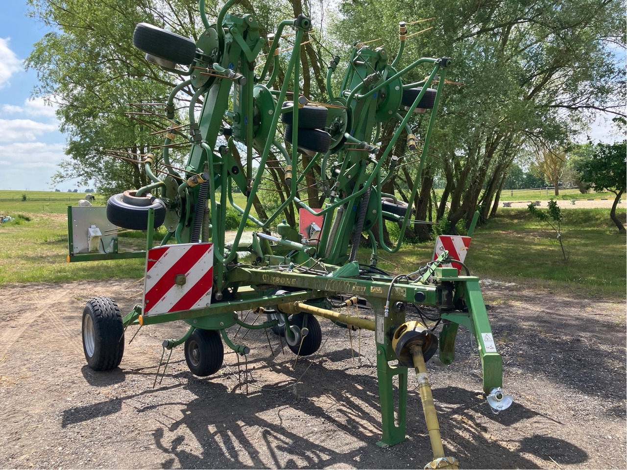 Krone KWT 8.82/8 - Prevrtač/ Grabuljač: slika 3 Krone KWT 8.82/8 - Prevrtač/ Grabuljač: slika 3