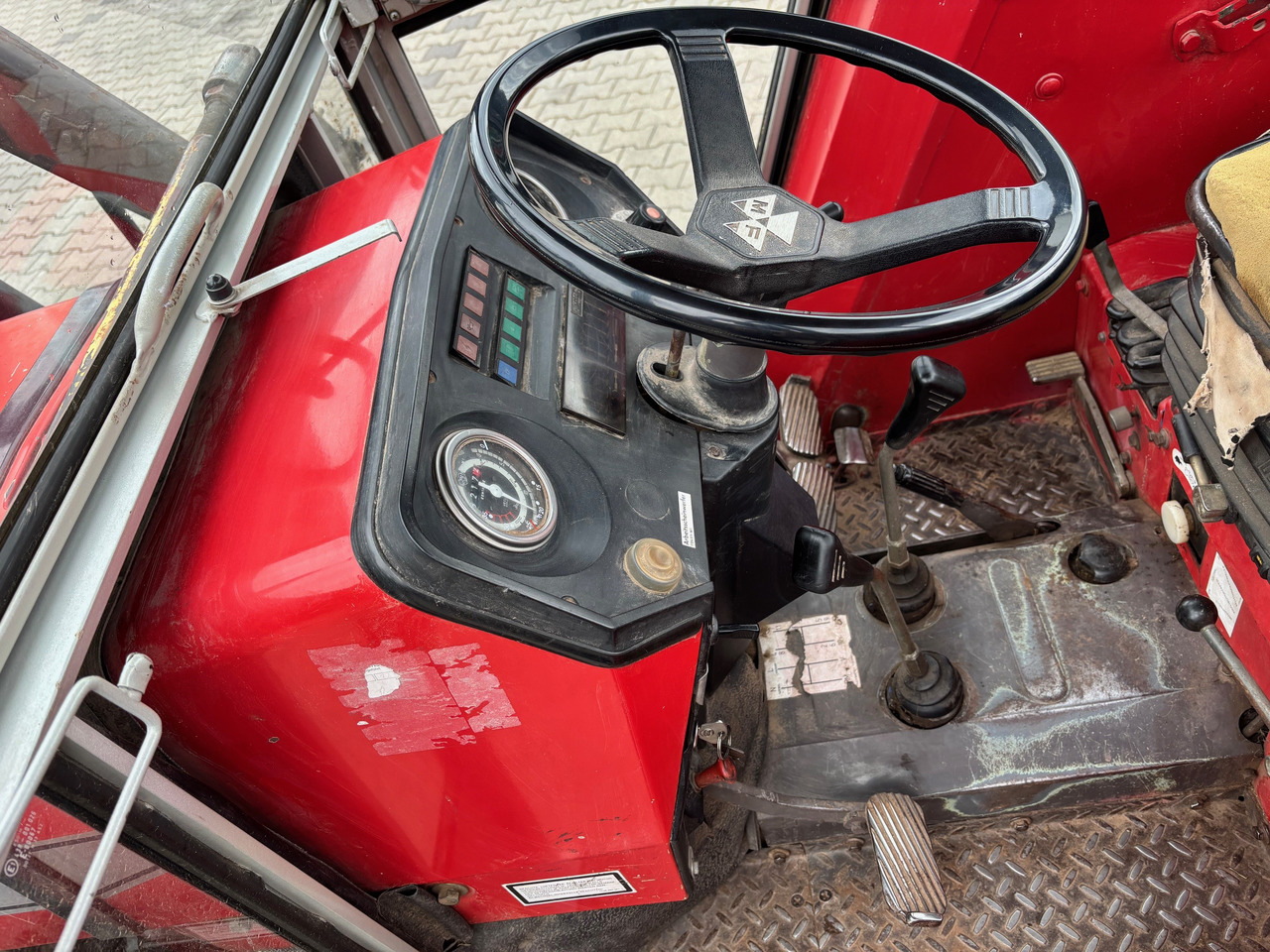 Massey Ferguson 274s Allrad - Traktor: slika 2 Massey Ferguson 274s Allrad - Traktor: slika 2