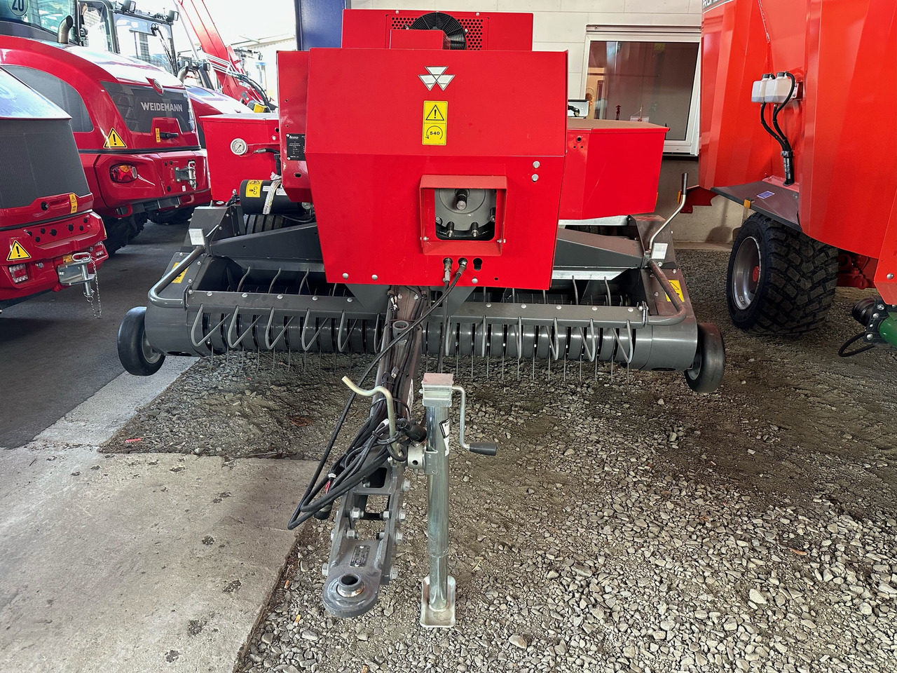 Massey Ferguson Hochdruckpresse 1840 - Omotač za bale: slika 3 Massey Ferguson Hochdruckpresse 1840 - Omotač za bale: slika 3