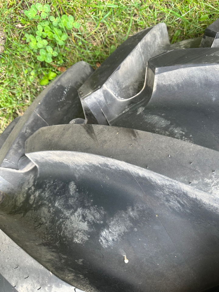 Michelin IF650/65R34 IF710/75R42 Mich - Шины и диски: slika 3 Michelin IF650/65R34 IF710/75R42 Mich - Шины и диски: slika 3