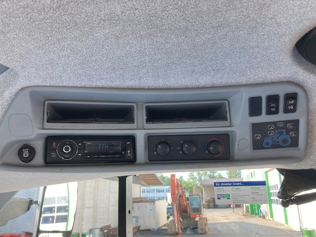 New Holland T6.155 AutoCommand - Traktor: slika 4 New Holland T6.155 AutoCommand - Traktor: slika 4