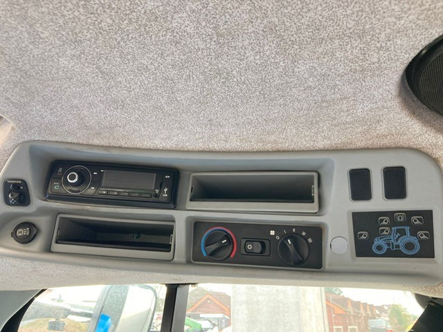 New Holland T7.200 Autocommand - Traktor: slika 2 New Holland T7.200 Autocommand - Traktor: slika 2