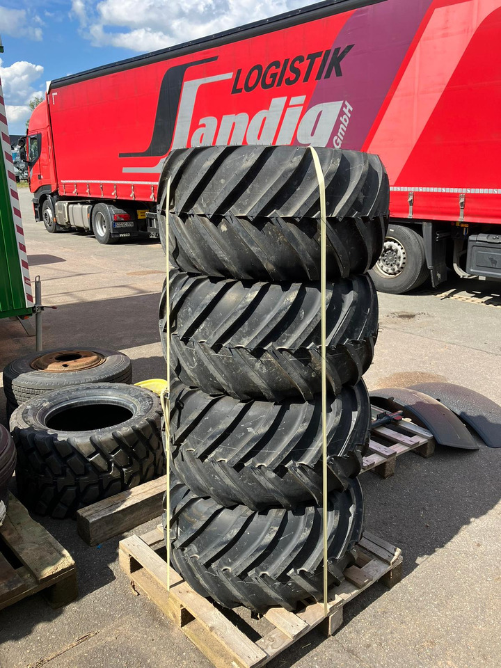 Schäffer Bereifung 31x15.5-15 AS - Oprema za stoku: slika 1 Schäffer Bereifung 31x15.5-15 AS - Oprema za stoku: slika 1