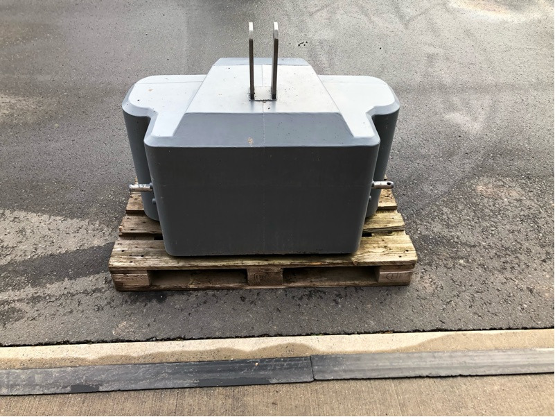 Suer 1.050kg SM Schwerbetongewich - Traktor: slika 3 Suer 1.050kg SM Schwerbetongewich - Traktor: slika 3