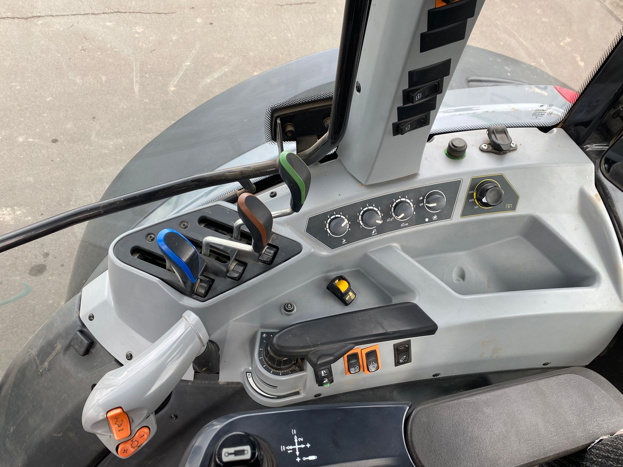 Valtra A 104 MH4 - Traktor: slika 3 Valtra A 104 MH4 - Traktor: slika 3