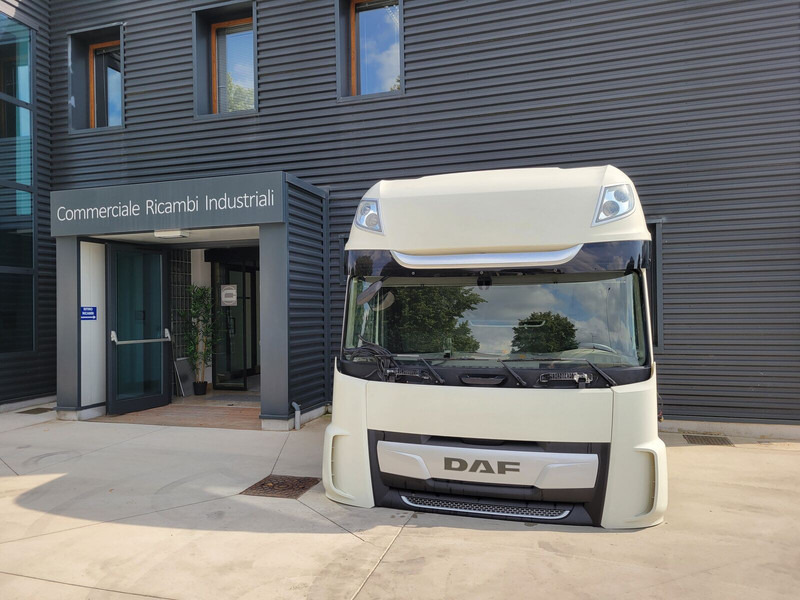 DAF XF 106 - XF106 - Kabina i enterijer za Kamion: slika 1 DAF XF 106 - XF106 - Kabina i enterijer za Kamion: slika 1