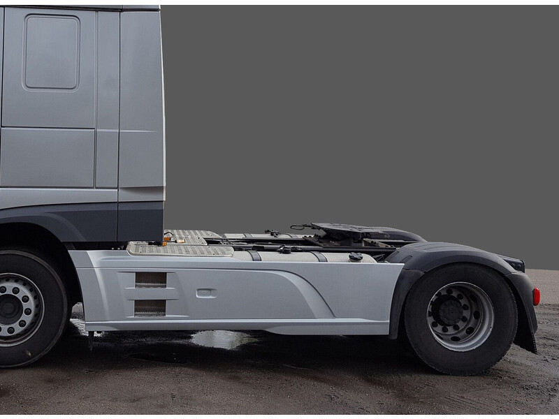 DAF XF106 E6 Sideskirts / Fairings - Aerodinamika/ Spojler za Kamion: slika 2 DAF XF106 E6 Sideskirts / Fairings - Aerodinamika/ Spojler za Kamion: slika 2