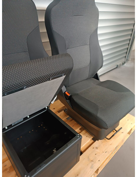 MAN TGS TGX - Sedište za Kamion: slika 5 MAN TGS TGX - Sedište za Kamion: slika 5